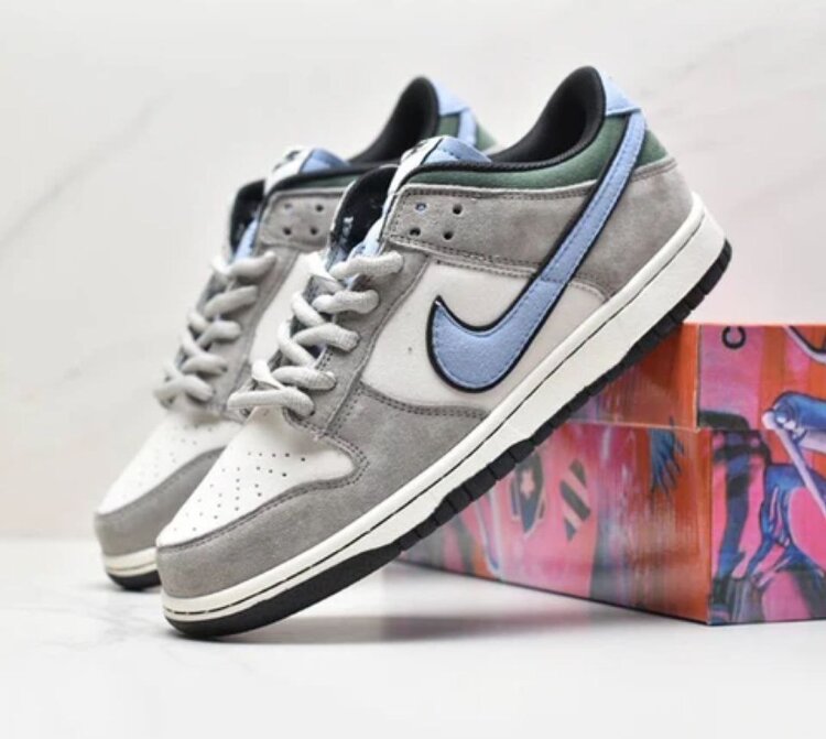 Nike Dunk Low