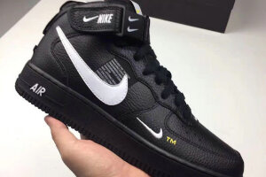 Nike Air Force 1 07 Mid LV8