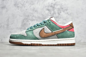 Nike Dunk Low