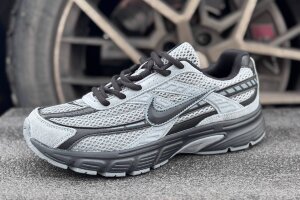 Nike Initiator (284-10)