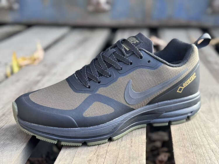 Nike Air Relentless 26 Gore-tex