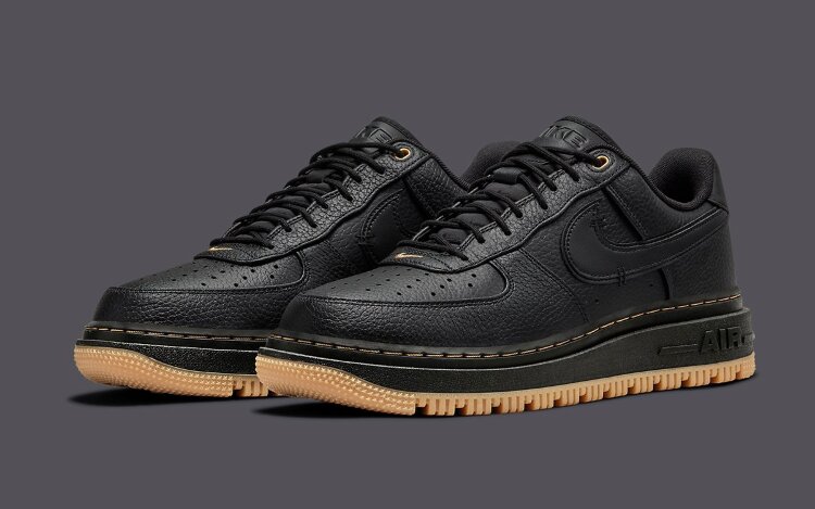 Nike Air Force 1 Luxe