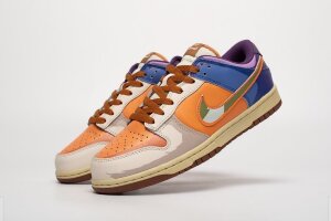 Nike SB Dunk Low