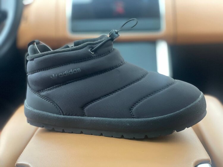 Adidas Gore-Tex (B5267-1)