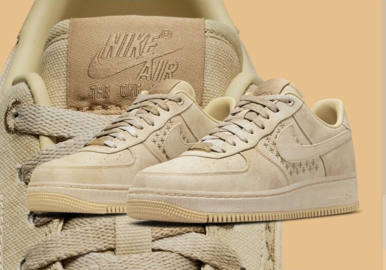 Nike Air Force 1