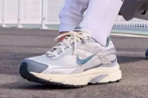 Nike Initiator