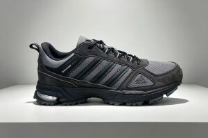 Adidas Marathon (409-6)