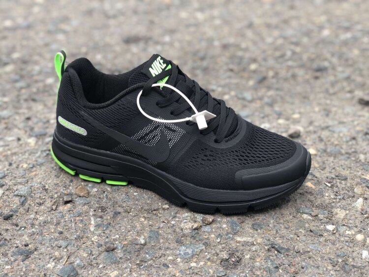 Nike Air Pegasus +30