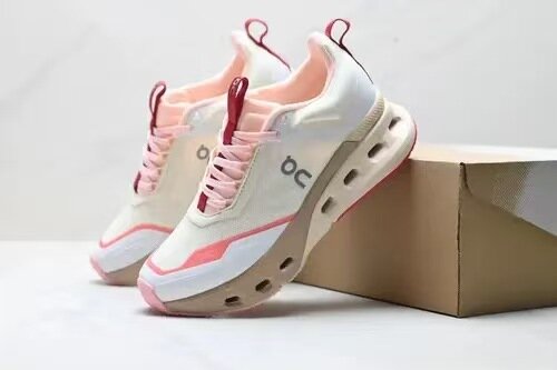 On Cloudnova X