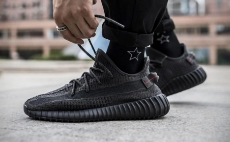 YEEZY BOOST 350