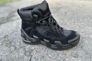 Lowa Gore-tex (2302-1) Black