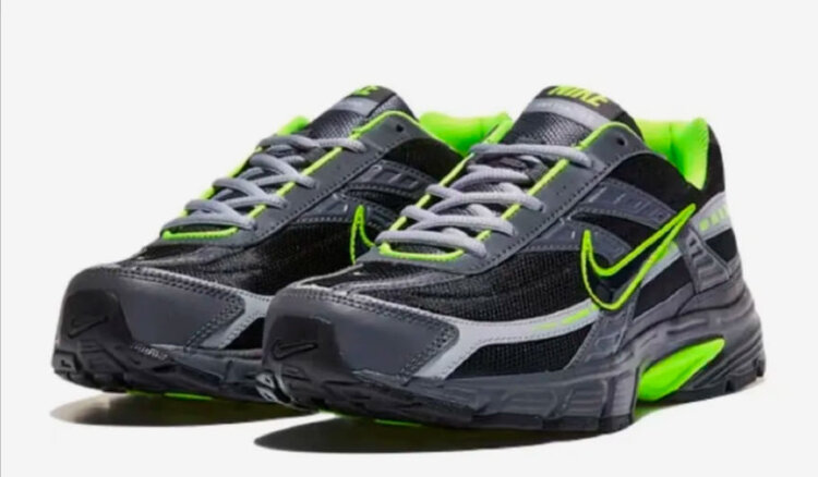 Nike Initiator