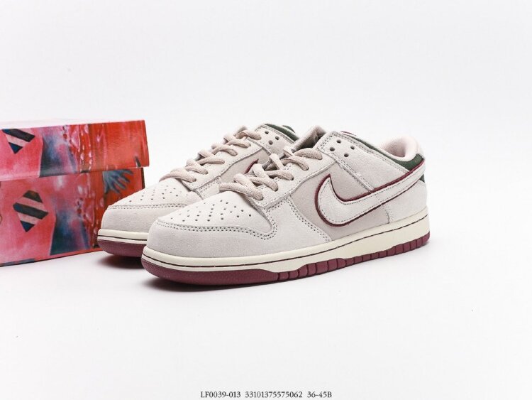 Nike Dunk Low