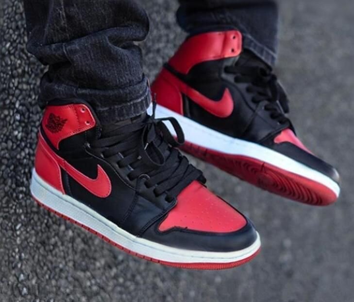 Air Jordan 1 High “Banned” 555088-001