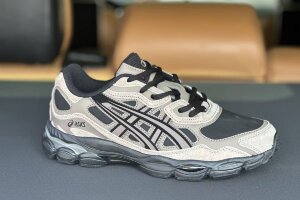 Asics Gore-Tex (905-28)