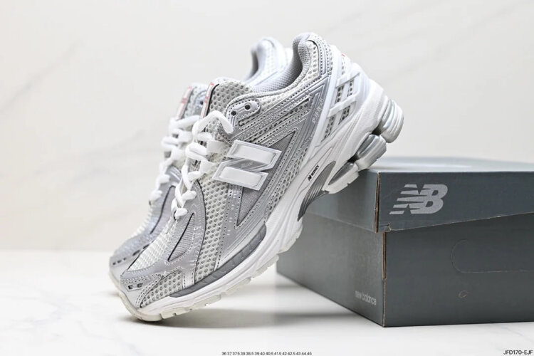 New Balance M1906RCB