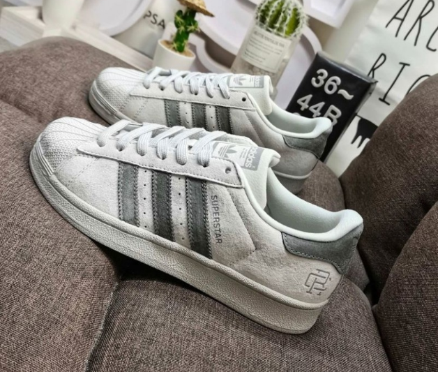 Adidas superstar