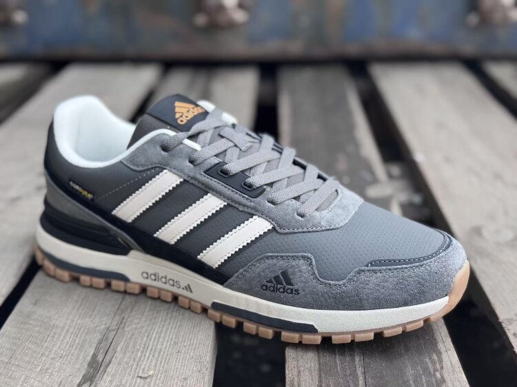 Adidas (285-10)