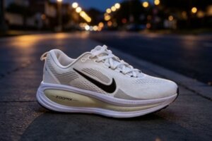 Nike Vomero 18