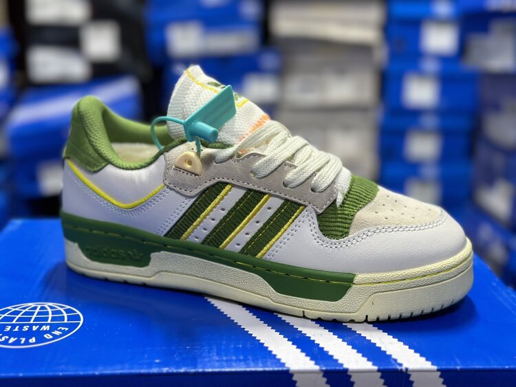 Adidas Forum Low Зима