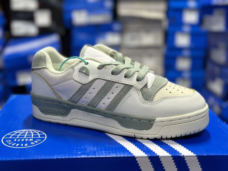 Adidas Forum Low Зима