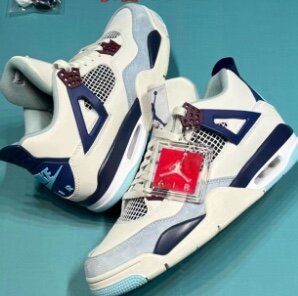 Nike Air Jordan 4