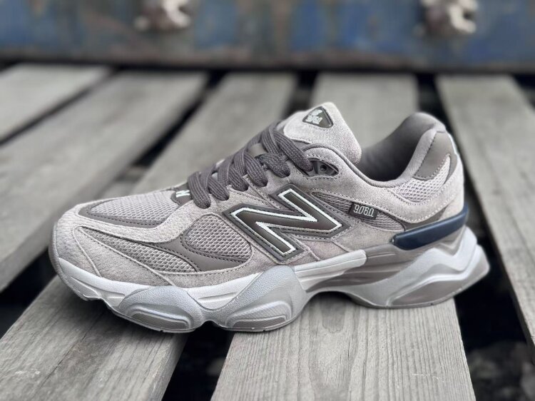 New Balance 9060(740-39)