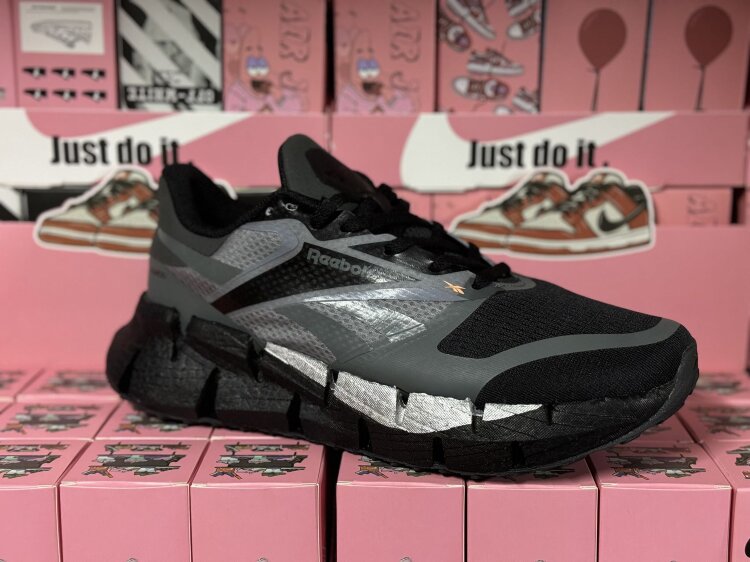 Reebok Float Zig 1