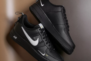 Nike Air Force 1 07 Lv8