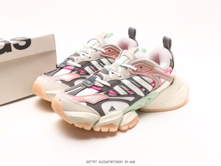 Adidas XLG Runner Deluxe