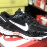 Nike Zoom Vomero 5 