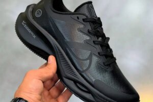  Nike Zoomx