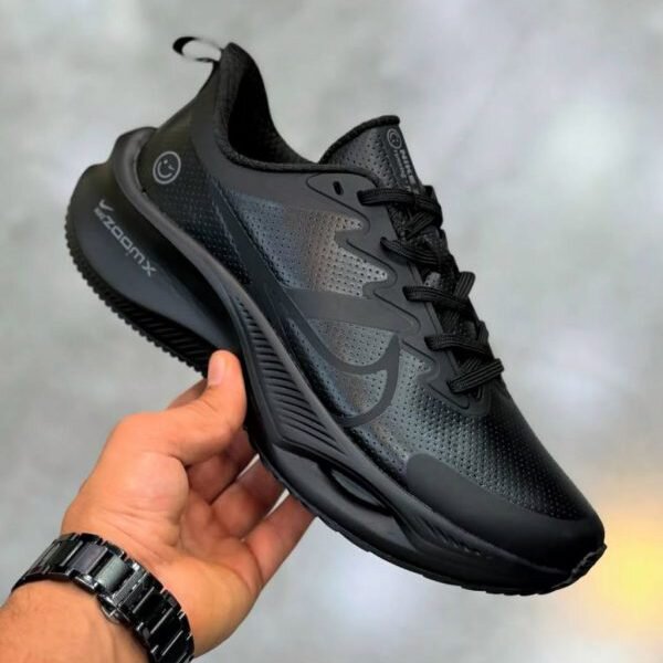  Nike Zoomx