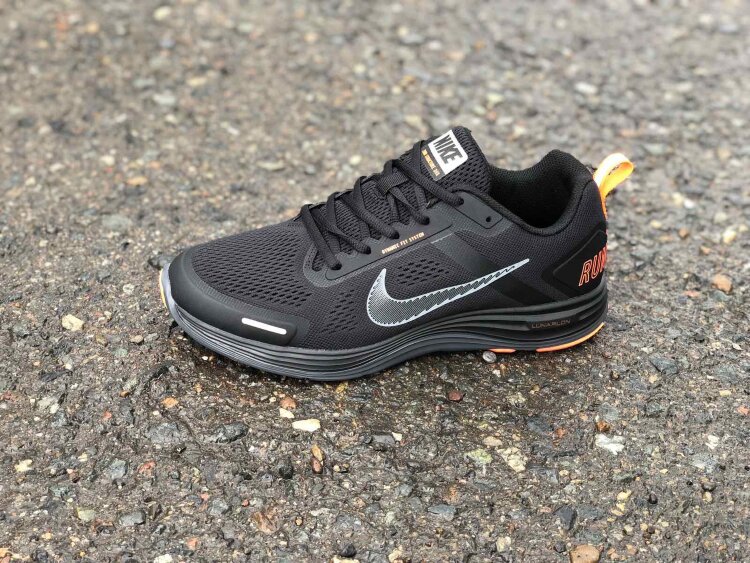 Nike Air Zoom Structure 24