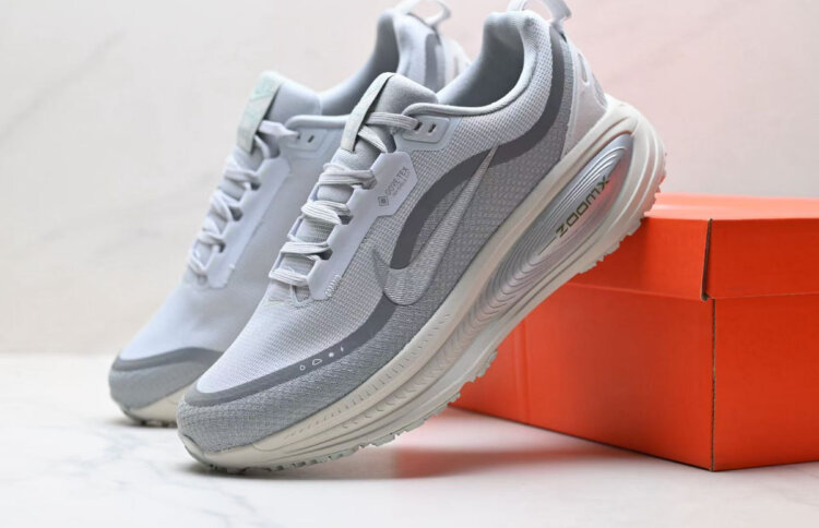 Nike Vomero 18 GTX