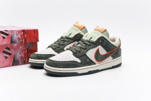 Nike SB Dunk Low
