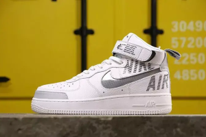Nike Air Force 1  '07 LV8 3