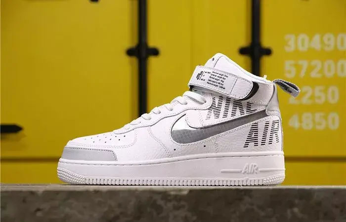 Nike Air Force 1  '07 LV8 3