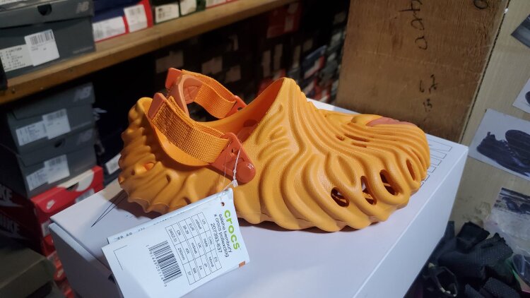 Crocs