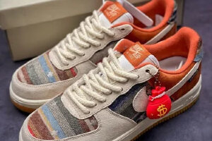 Nike Air Force 1 '07