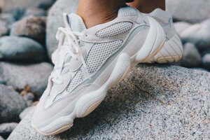 Adidas yeezy boost 500
