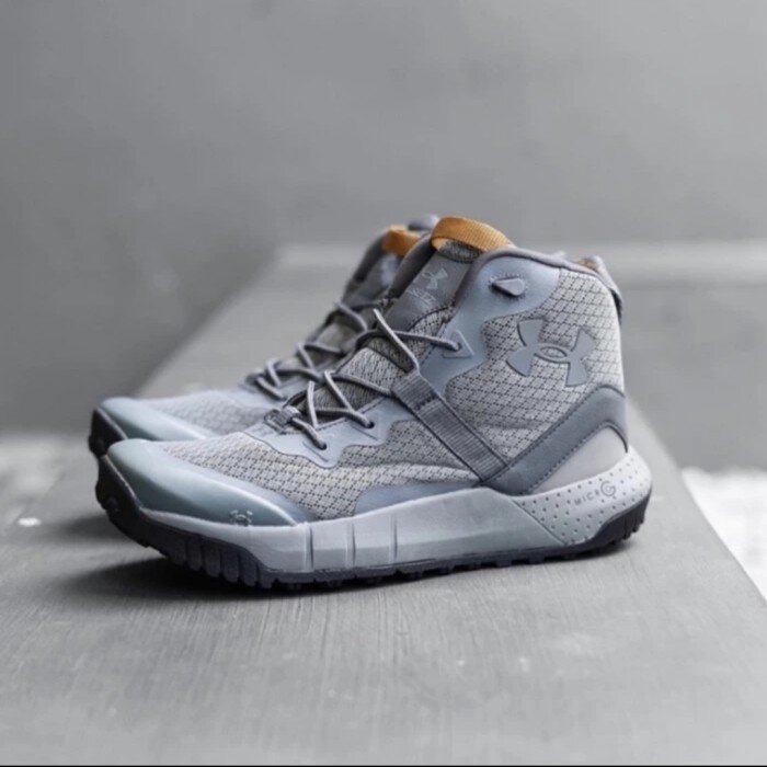 UNDER ARMOUR 3023741-100